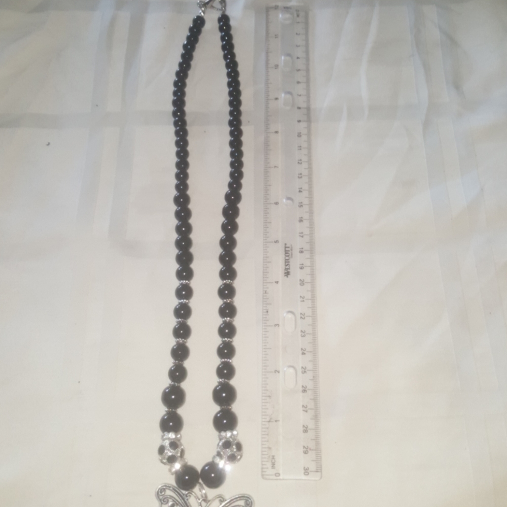Butterfly necklace 🖤 - Picture 10 of 11